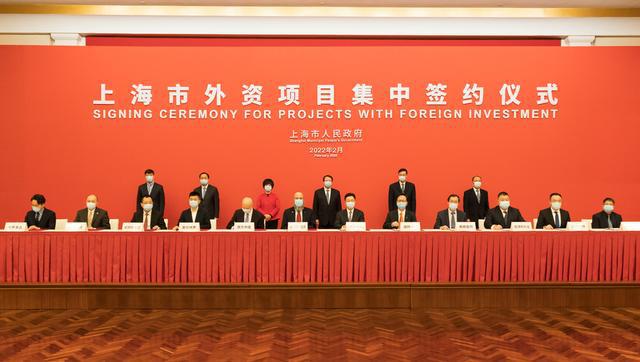 如何在跨国商务培训项目中促进跨部门和跨国家的合作