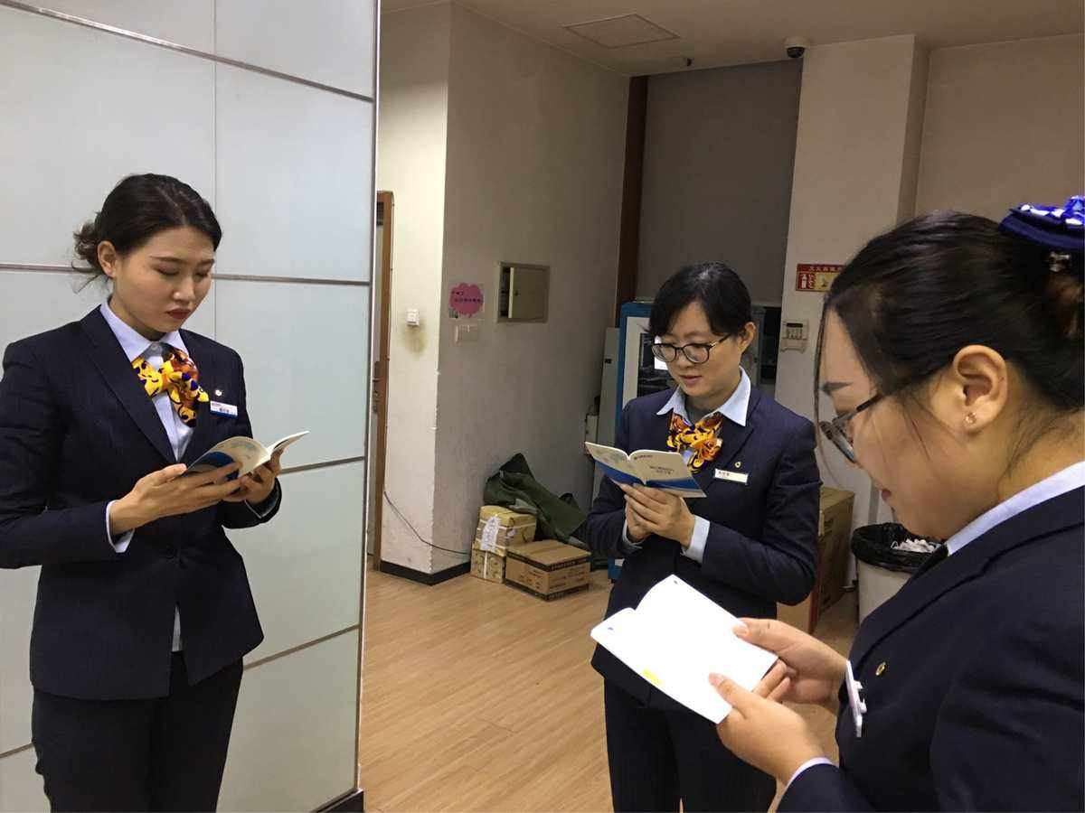 如何利用情境模拟加强客户服务技能