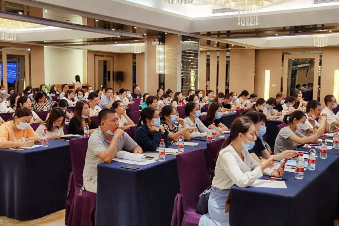 商务培训中如何确保反馈信息的准确性和及时性