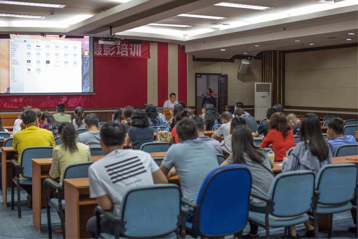 商务培训中个性化学习如何提高员工学习动力