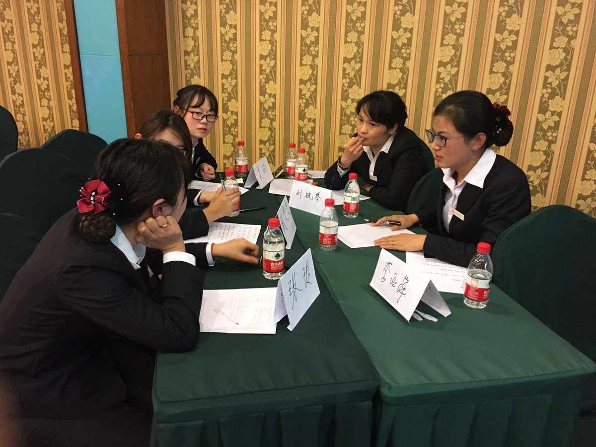 如何确保商务培训中模拟演练的真实性
